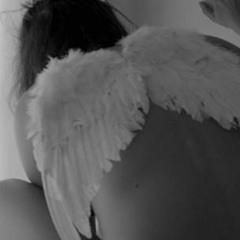 hon irrar kring inatt