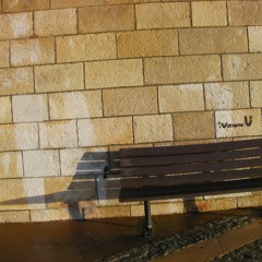 서른두 걸음을 걸어 도착한 자판기 앞에서 demo