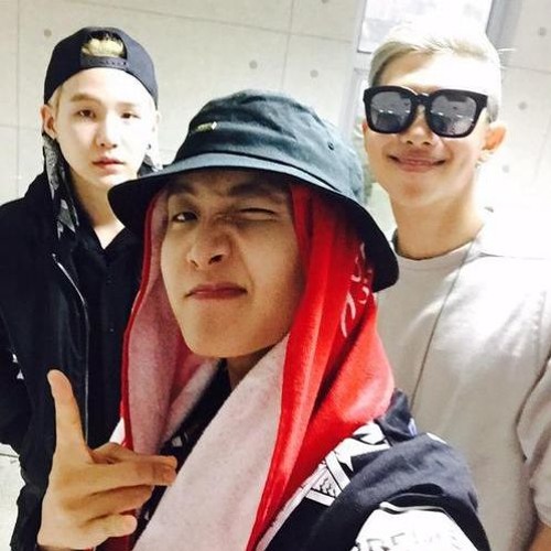 J - HOPE AGUST D RM   AIRPLANE AGUST D JOKE[1]