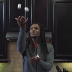 DeAndre Hopkins Stops By To Talk Eggs & His Relationship With DeShaun Watson
