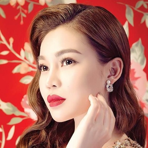 Em Biết Không Nên Vấn Vương - Giang Hồng Ngọc