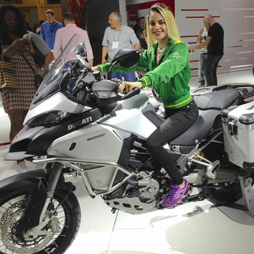 MONTAGEM = ELA TACA (DJ DS)