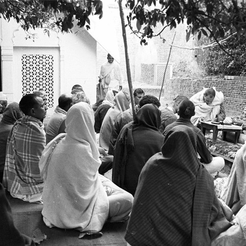 Nectar of Devotion Part 18 - November 11, 1972 - Vrindavan