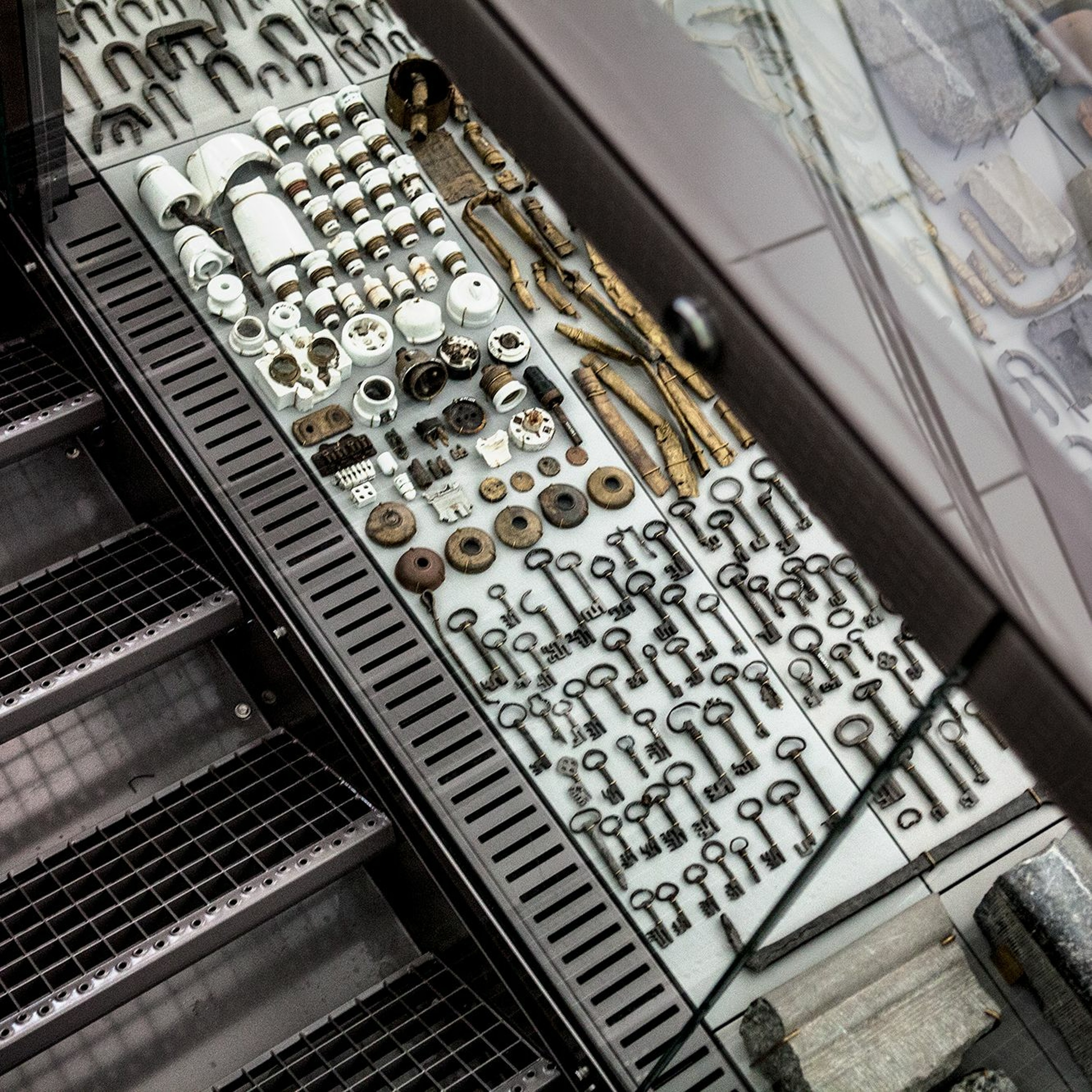 'De 52' Podcast #8: De archeologie op station Rokin onthuld