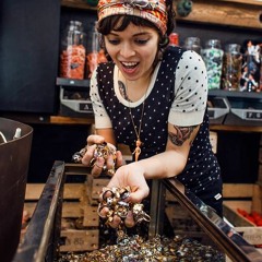 Diamonds and Pearls (Prince)