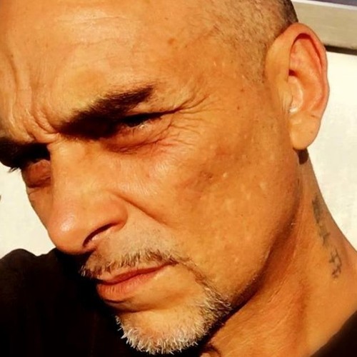 I am born 1968  23 march but this techno its 2018 bomb selection THANKS ALL WORLD