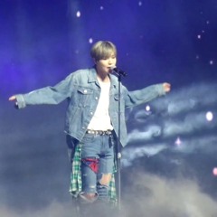 Taemin - Despacito (cover) 180323 Music Bank Chile