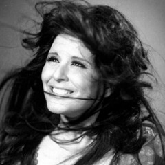 سعاد حسني - على رمش هواك مرجحني