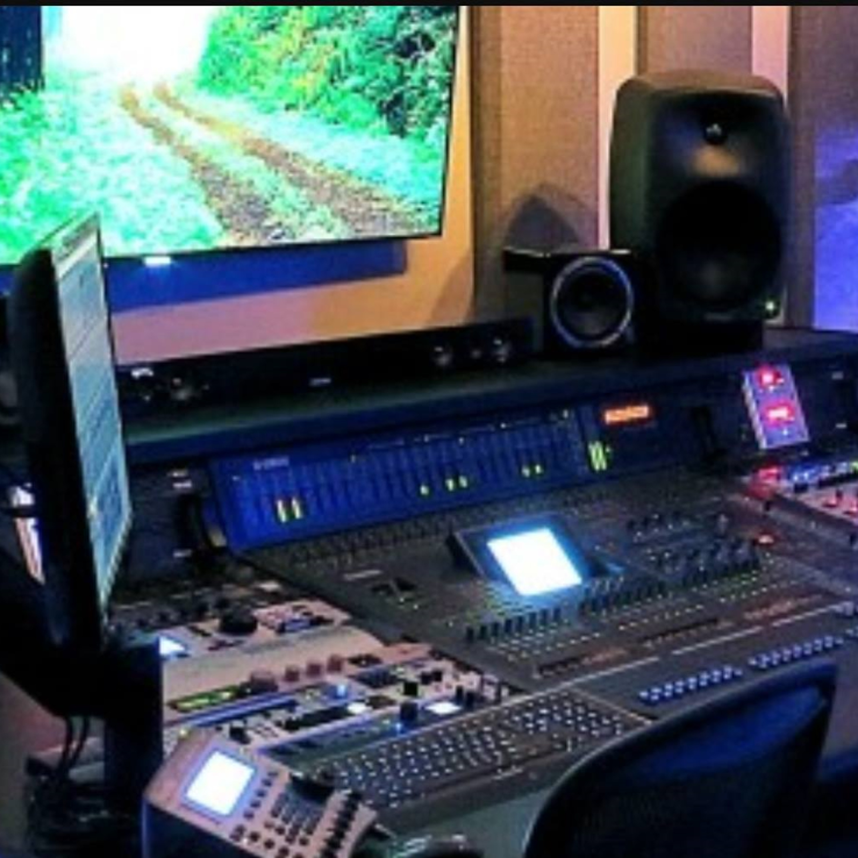 IzSonic Productions