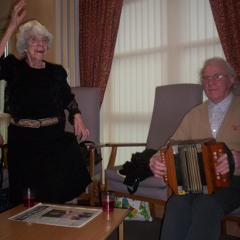 The Tempest & Rachel Rae (reels) N Holmes, Dave Wood (Guitar)