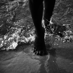 Vicktor Taiwò - Shovel Moonlight