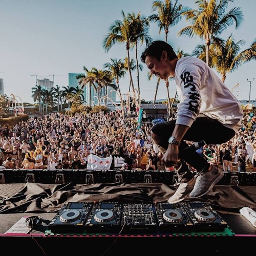 Stream Julian Jordan - Live Set @ Ultra Music Festival 2018 (Miami) - 23 -  03 - 2018 by EDM FAMILY Live Sets | Listen online for free on SoundCloud