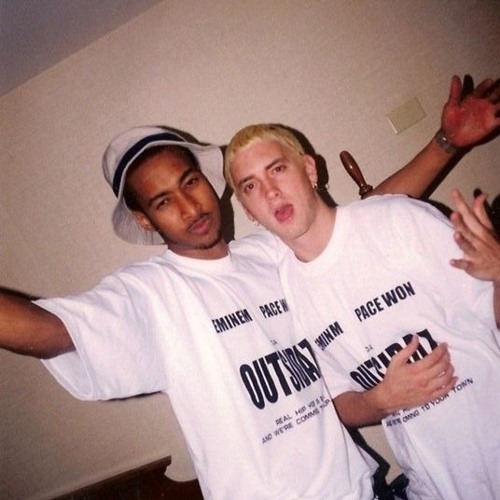 Eminem - Take The Whole World With Me (feat. Pacewon & Bizarre) [High Quality]