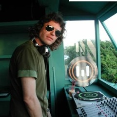 Hernan Cattaneo - Metro 95.1 Fm (march 11, 2006)