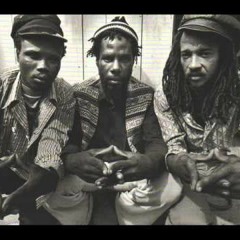 米12” Al Campbell / Mikey Jarrett Collie Herb / Brooklyn Me Rest JL009 JAH LIFE /00250 Al Campbell / Mikey Jarrett – Collie Herb / Brooklyn Me Rest