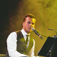 Walking In Memphis Live