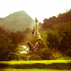 Brave. Live. Gladis Grace (Vocals & Guitar) JammintheWoods.