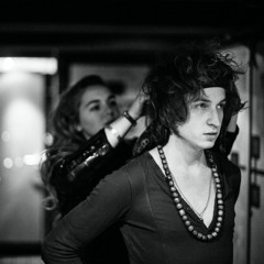 Pouring Rain (Live at Studio Brussel)