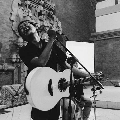 (Oasis)Don't Look Back In Anger - Aldo Ryndo