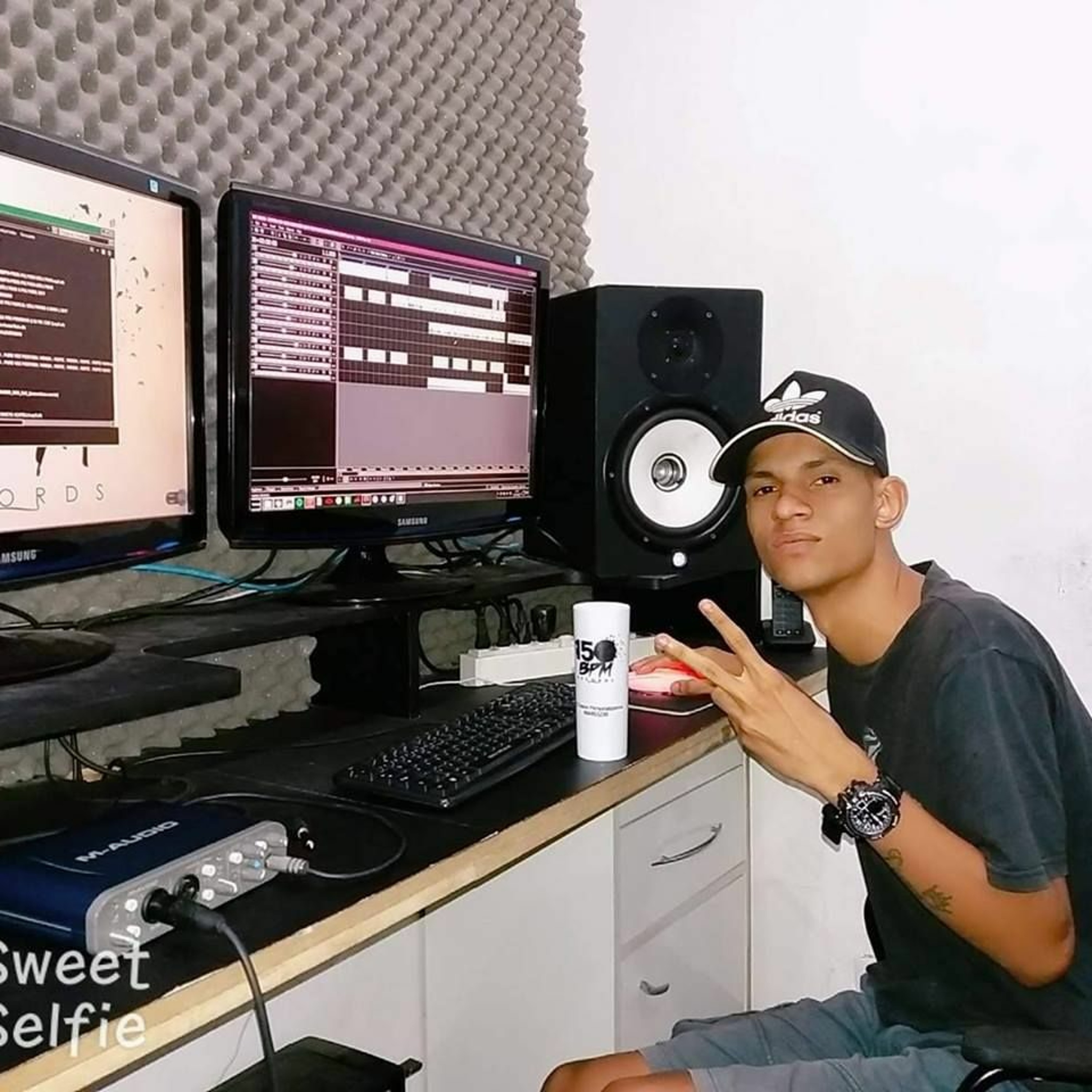 DOLLYNHO DA LAPA