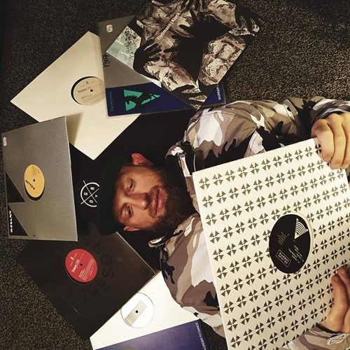 INTERGALACTIC ANXIETY - TEKKNO/ TECHNO