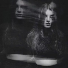 الوجع اﻵكبر مش إنك تتصدم فحد حبيتة ! الوجع انك مش قادر تنساه حتي بعد سنين