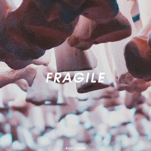 F R A G I L E