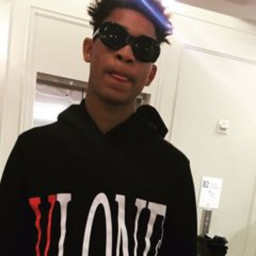 Lil Xelly - Bankroll (prod. by @GxTHCHYLD)