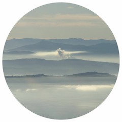 PREMIERE : Secret Lover - Far Off