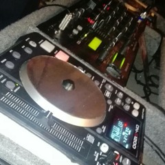 2) Cuando llegaste a mi vida_Xavi Dj_2018.mp3