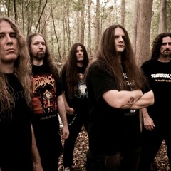 LOCOMOTORA CON CANNIBAL CORPSE