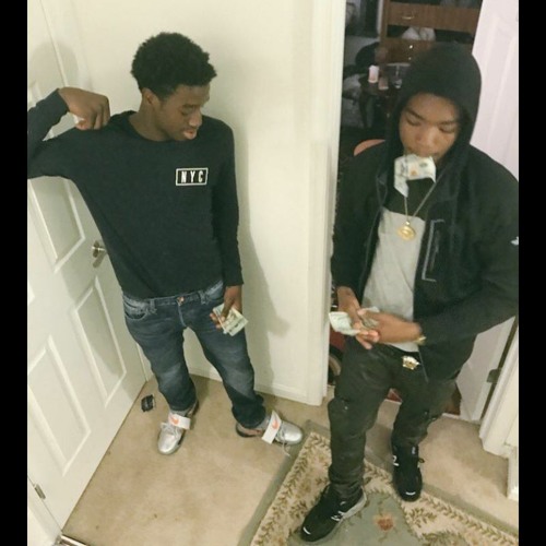 Staxx & Ea$y Playlist