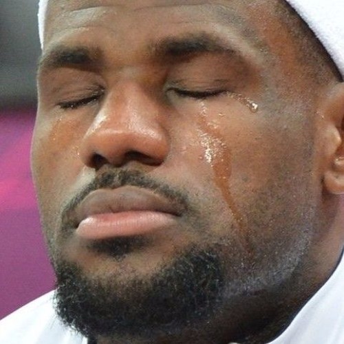 Todos Os Negros E Um LightSkin Num Amor Distante Vol 1