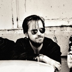 Martin Luxen - She's drunk all the time (Tim Timebomb & Friends cover)