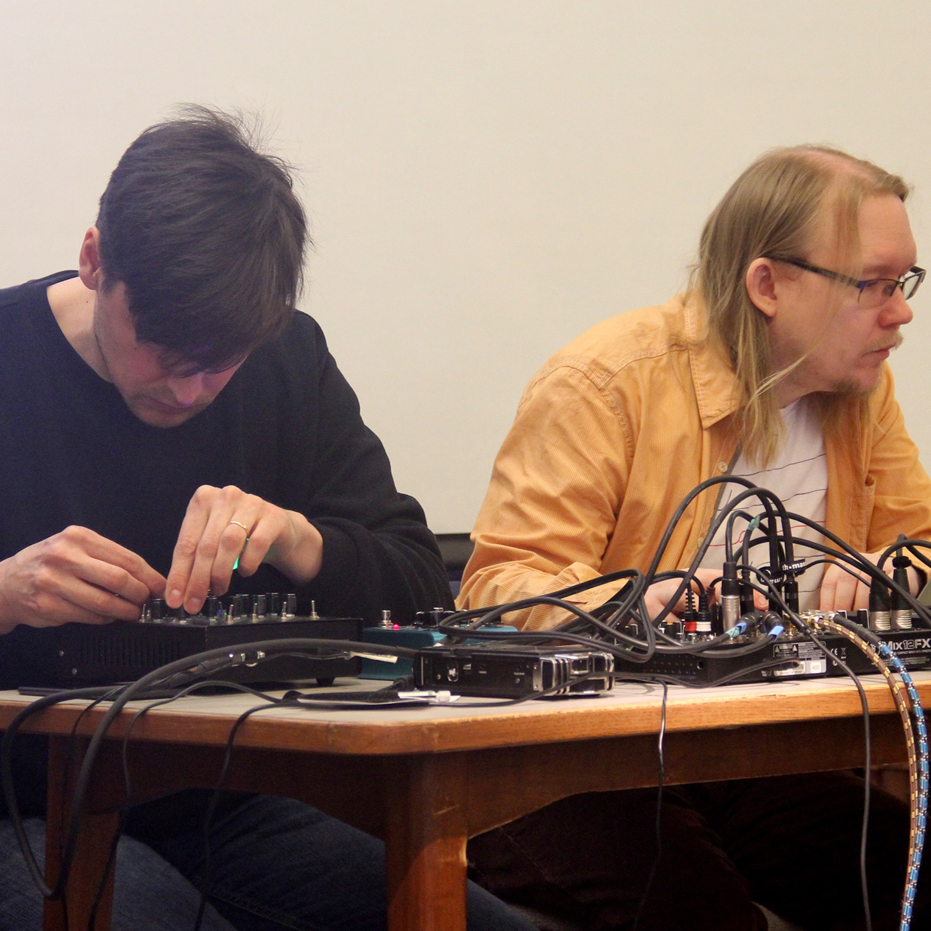 HLER Live at Kirjastoambient III, Helsinki, Finland, 14-04-2018 episode artwork