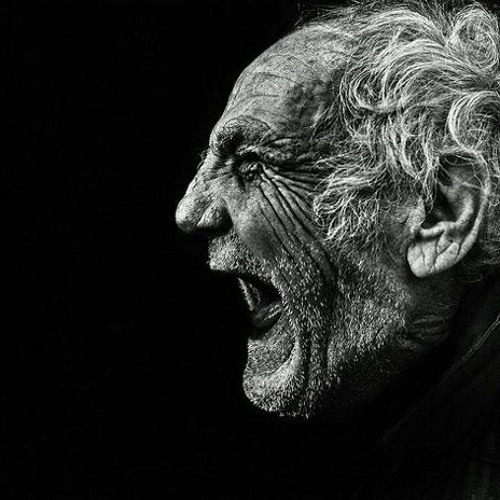 Cairokee - Ma A'ad Sagheran (Ft. Sary Hany) / كايروكي - ما عاد صغيرا