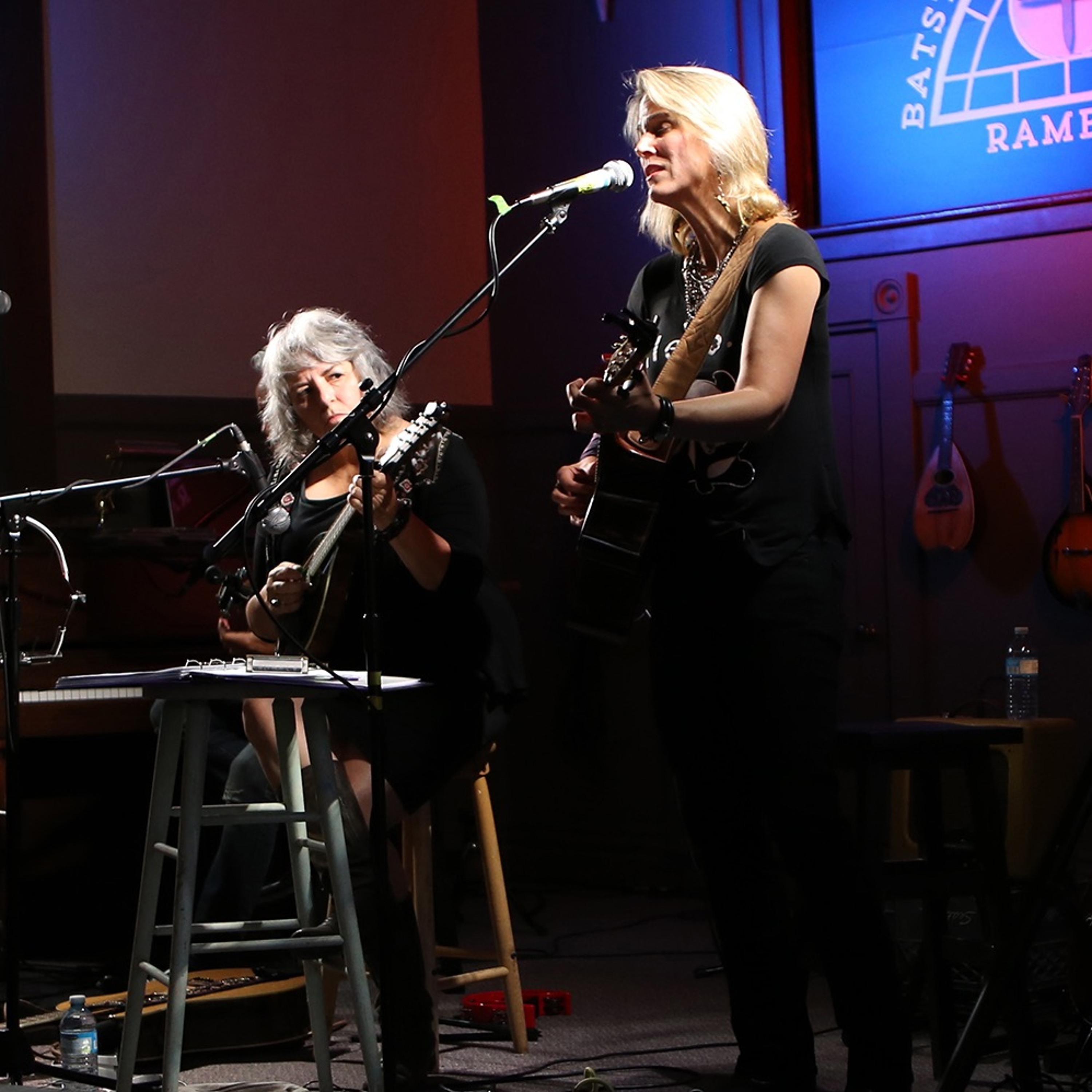 Folk Roots Radio... with Jan Hall