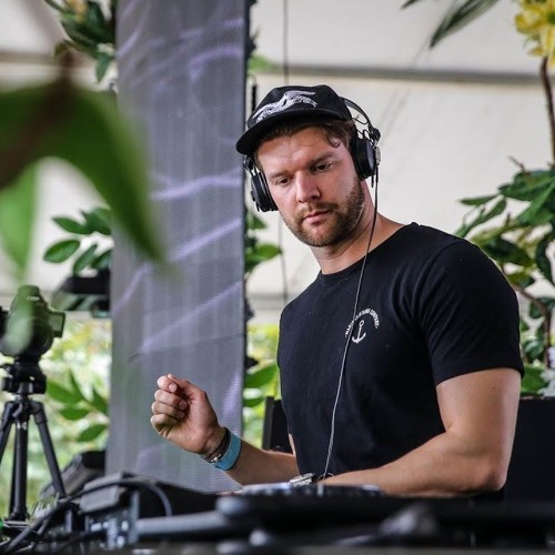 Yotto Live From DJ Mags Pool Party In Miami