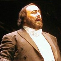 Le célébrissime ténor Luciano Pavarotti, habitant de Pesaro, présenté par Julien et Théo, 3ème