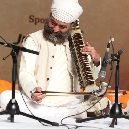 ਭਿੰਨੀ ਰੈਨੜੀਐ ਚਾਮਕਨਿ ਤਾਰੇ ustad baljeet singh ji namdhariBhinni Rainariye Chamkan Tare