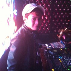 NST MƯA TUYỆT VỌNG DJ THANH TÙNG RMX