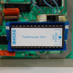 SIMMONS TOWNHOUSE TOM