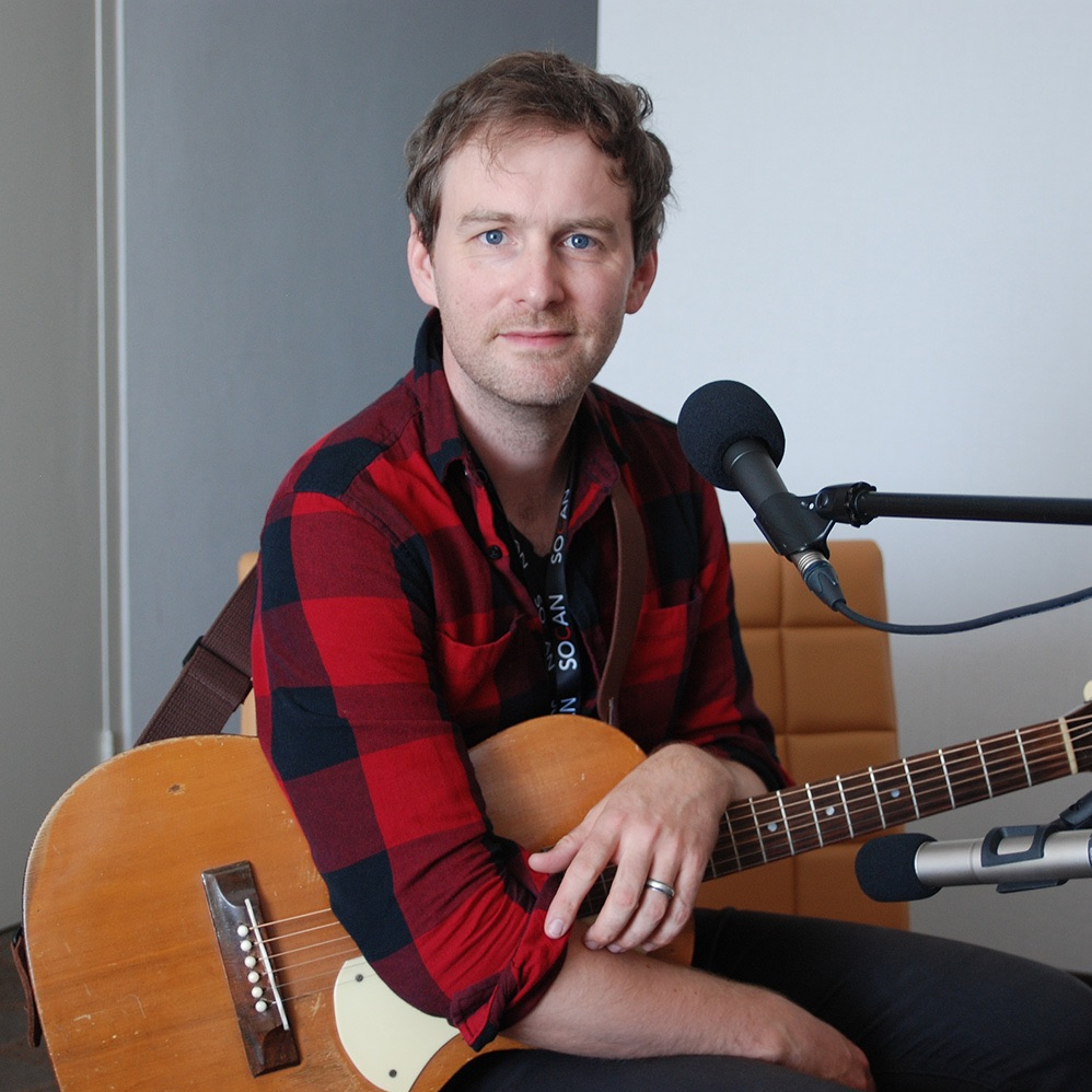 Folk Roots Radio... with Jan Hall