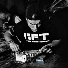 Pi3rr3 live - Facebook'stream [esx.1]