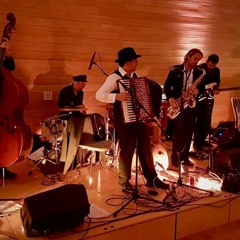 GRILLIEREN MIT TIEREN