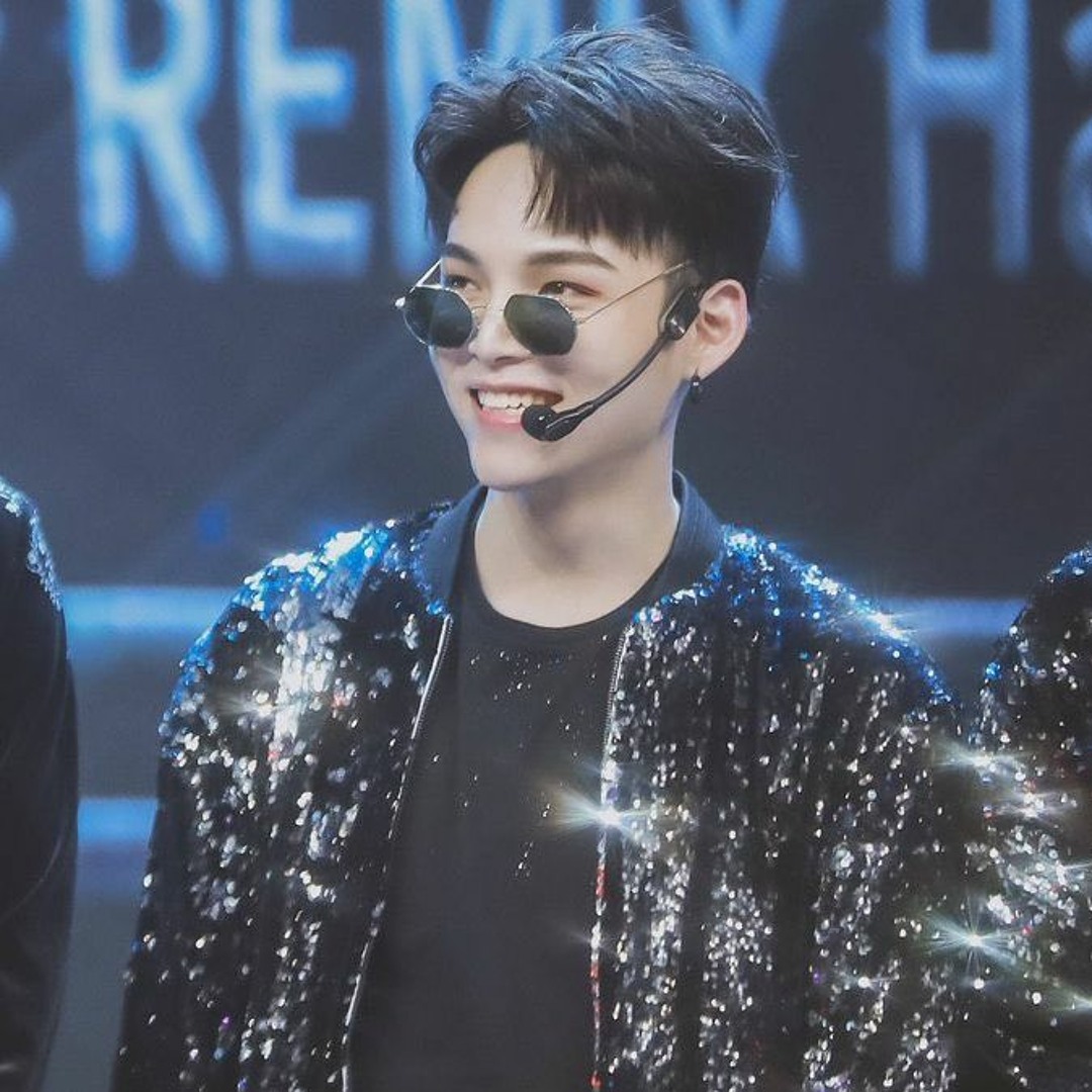 artworks-000342304626-owxitx-