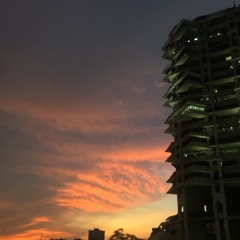 Senja di Jakarta ft. Kendaraan Umum