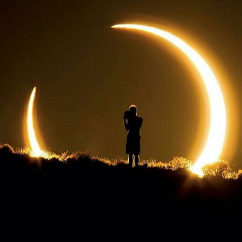 هل أتاك حديث العشق