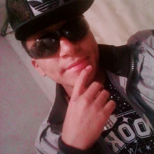 NECESITO UN AMOR - CUMBIA PERUANA