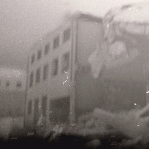 06 Yllään On Aamu Korennot Ja Kesä (Paavoharju)